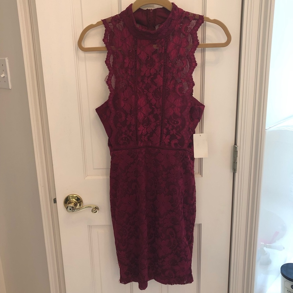 Juniors’ Burgundy Lace B. Darlin Dress